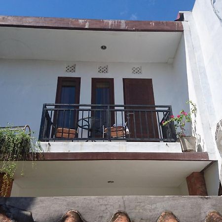 Merpati - Studios Sanur Εξωτερικό φωτογραφία
